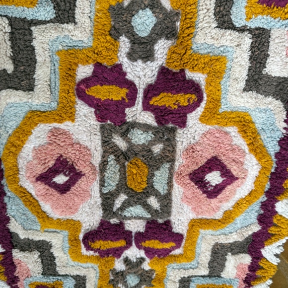 Anthropologie Tufted Aria Bath Mat Flawed - Picture 6 of 13